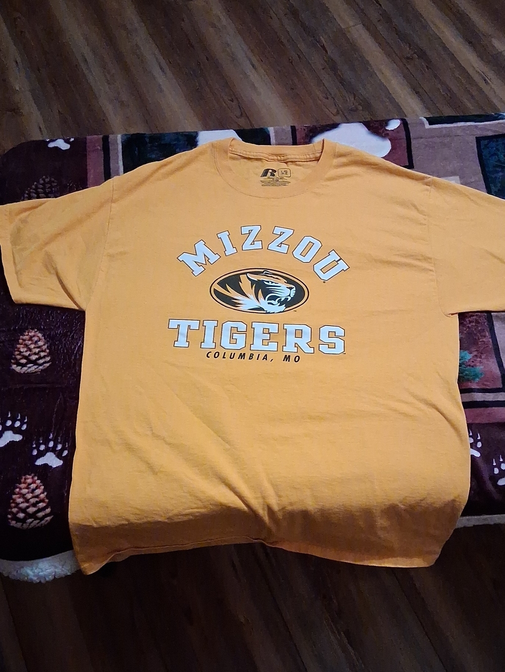 Russell Athletic Mizzou Tigers Gold Short-Sleeve Graphic Tee